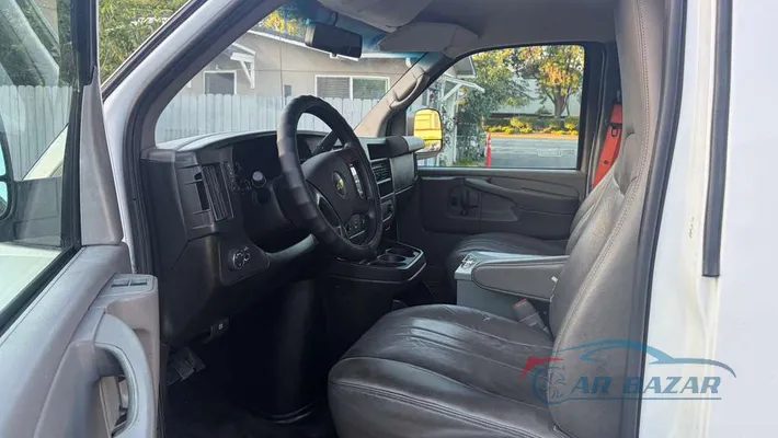 2014 CHEVROLET Express 2500  V8