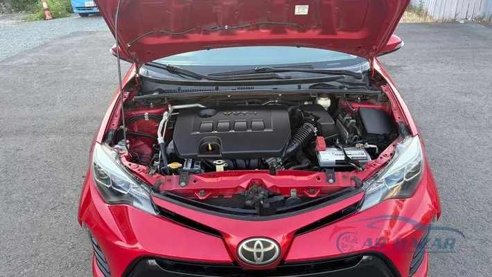 2017 TOYOTA Corolla SE