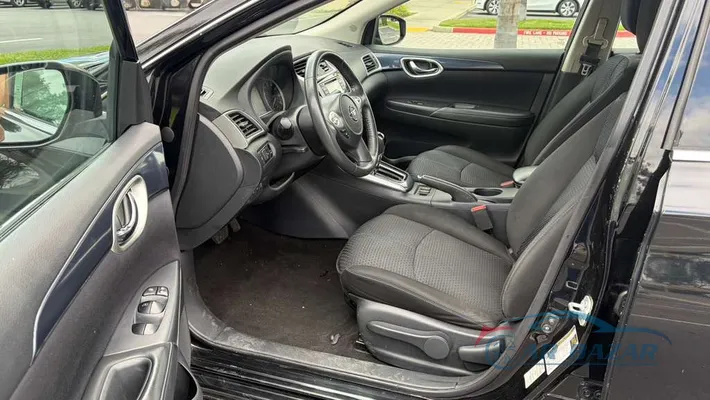 2016 NISSAN Sentra