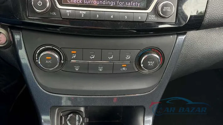 2016 NISSAN Sentra