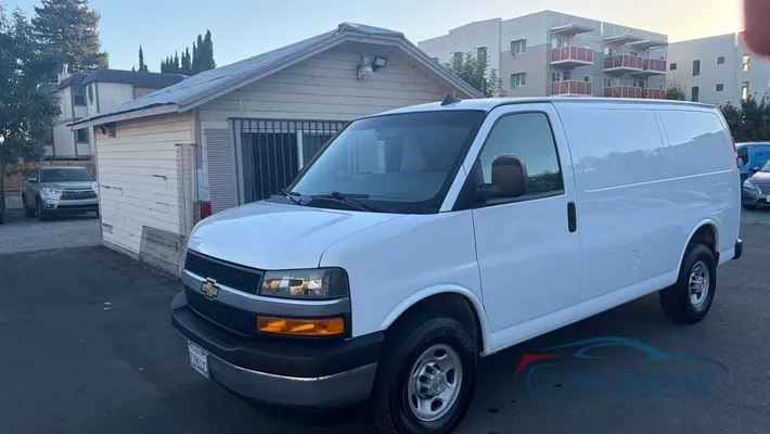 2023 CHEVROLET Express 2500  V6