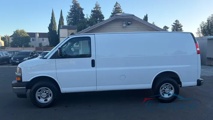 2023 CHEVROLET Express 2500  V6
