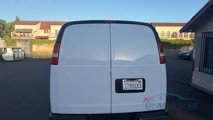 2023 CHEVROLET Express 2500  V6