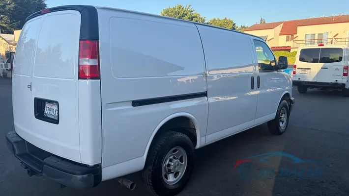 2023 CHEVROLET Express 2500  V6