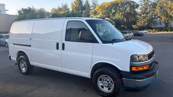 2023 CHEVROLET Express 2500  V6