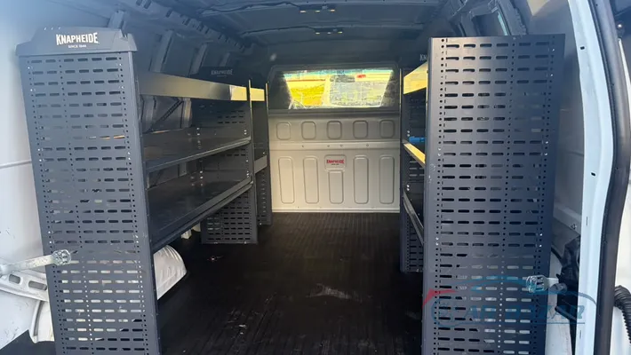 2023 CHEVROLET Express 2500  V6