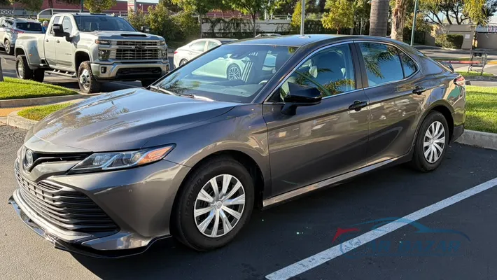 2019 TOYOTA Camry LE Hybrid
