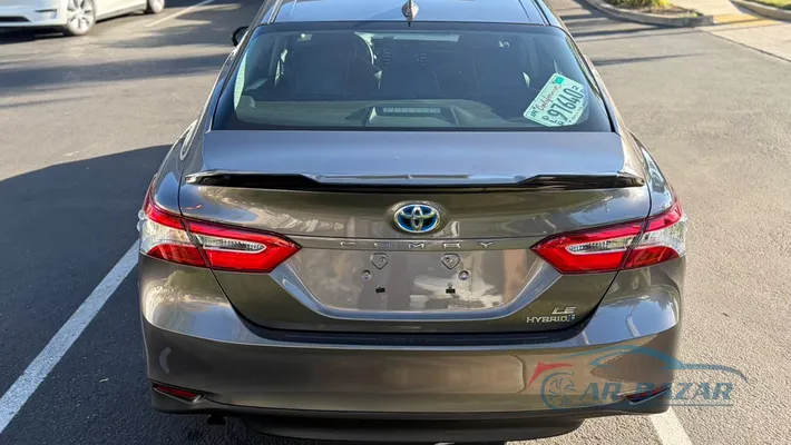 2019 TOYOTA Camry LE Hybrid
