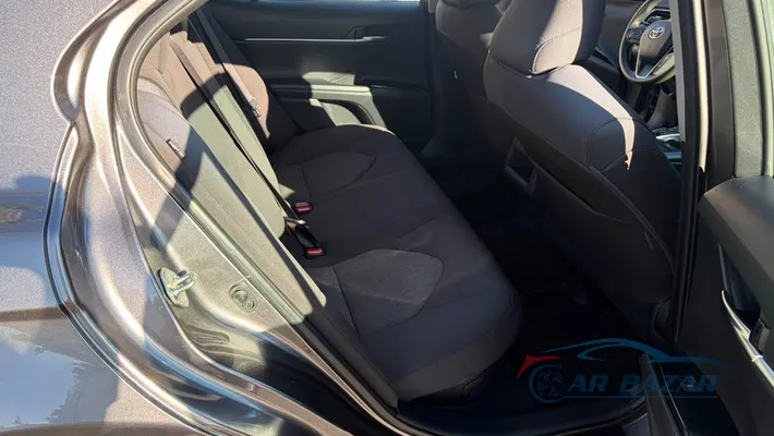 2019 TOYOTA Camry LE Hybrid