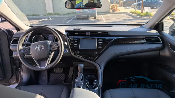 2019 TOYOTA Camry LE Hybrid